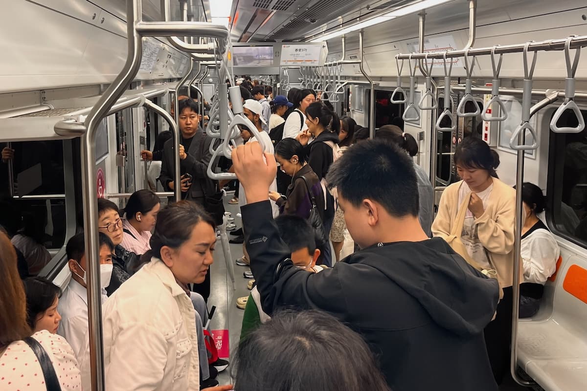 Crowded Seoul Metro carriage