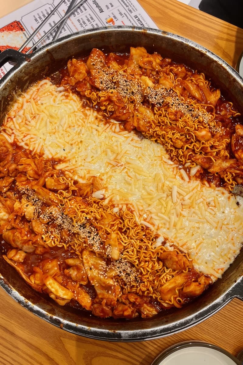 Dish of jangiin dakgalbi in Seoul